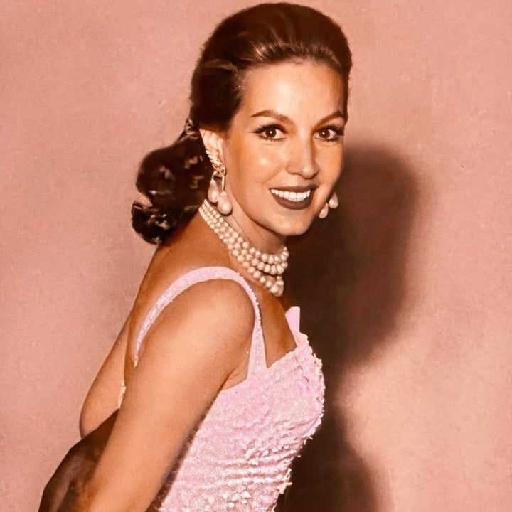 Enamorada 1947 Lipstick – Launch Edition